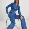 Blå jeans med rak passform och strass Blå jeans med rak passform och strass
