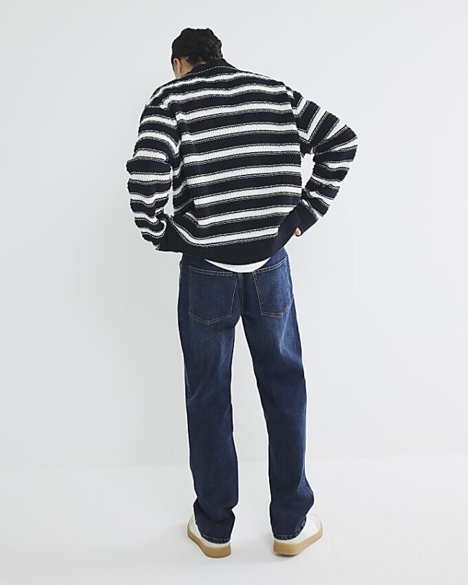 Blå jeans med raka ben Blå jeans med raka ben