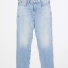 Blå jeans med raka ben Blå jeans med raka ben
