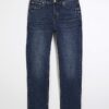 Blå jeans med raka ben Blå jeans med raka ben