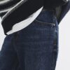 Blå jeans med raka ben Blå jeans med raka ben
