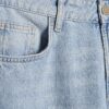 Blå jeans med vida ben