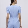 Blå kortärmad playsuit med spetsar