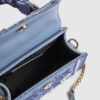 Blå mini-broderad crossbody-väska