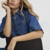 Blå miniklänning i denim med dragkedja fram