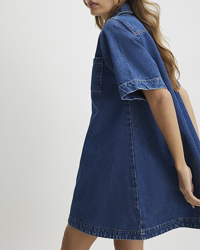 Blå miniklänning i denim med dragkedja fram