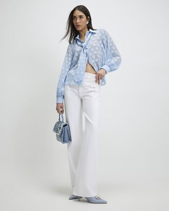 Blå organza-blus med prickar