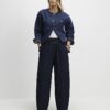 Blå pull-on-jeans med utsvängda ben
