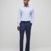 Blå slim fit-skjorta med långa ärmar Blå slim fit-skjorta med långa ärmar