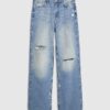 Blå slitna jeans med rak passform