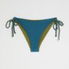 Blå vändbara bikinitrosor