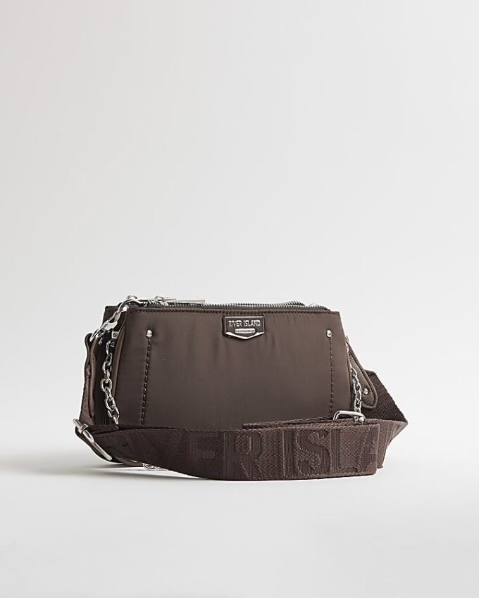 Brun crossbody-väska med dubbla fack