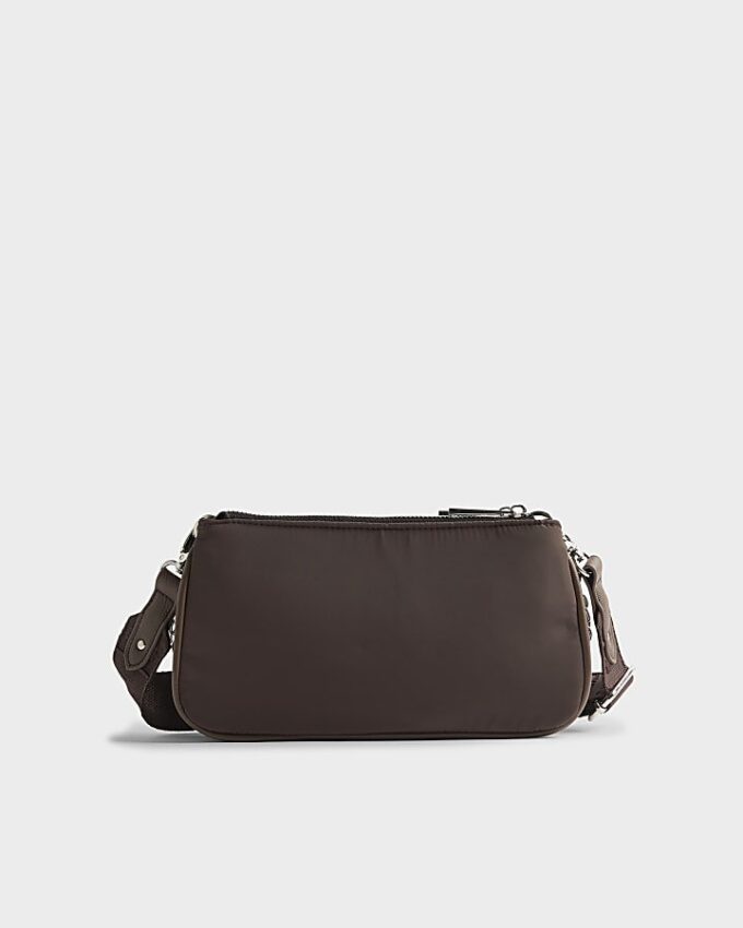 Brun crossbody-väska med dubbla fack
