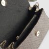 Brun crossbody-väska med monogramtryck