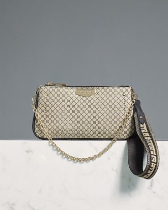 Brun crossbody-väska med monogramtryck och kedja