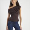 Brun kortärmad off shoulder-top med drapering