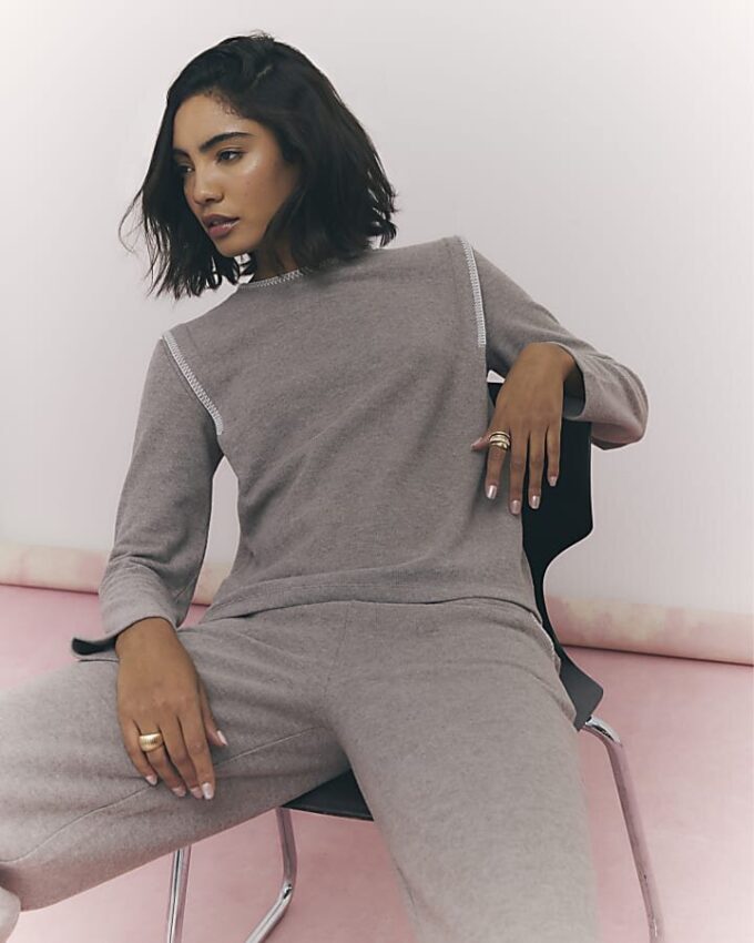 Brun långärmad sweatshirt med whipstitch