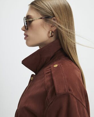 Brun oversized bomberjacka i mocka