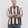 Brun oversized fotbollströja med ränder