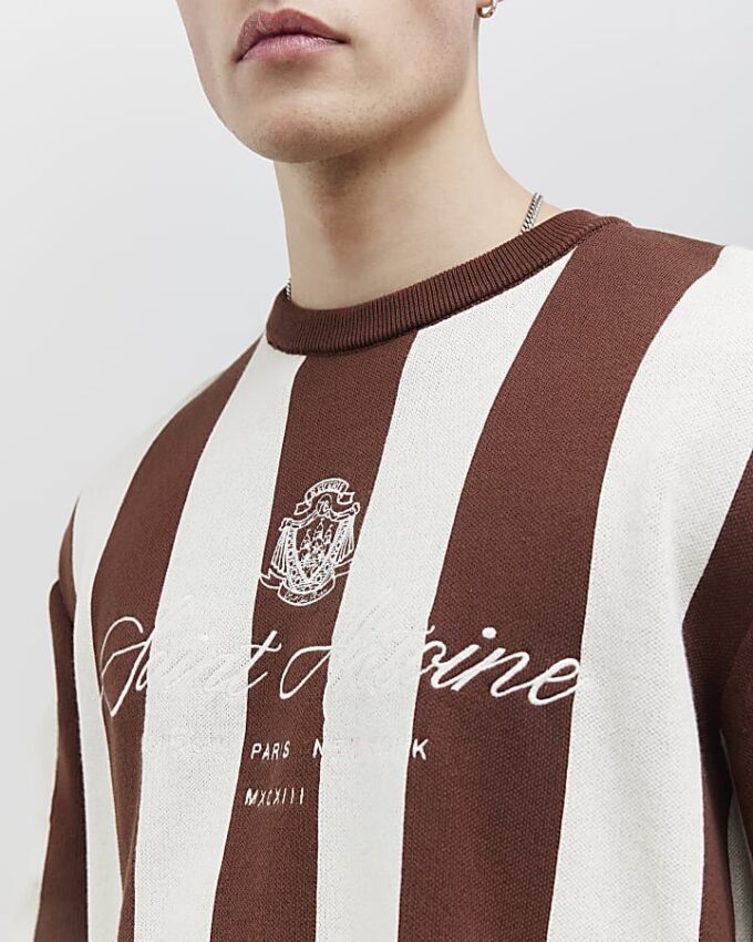 Brun oversized fotbollströja med ränder