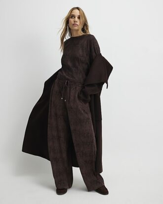 Brun premium-batwing-top med skrynkleffekt