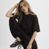 Brun premium-T-shirt med boxig passform