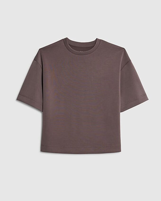 Brun premium-T-shirt med boxig passform