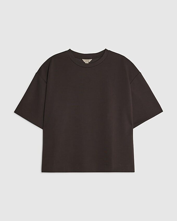 Brun premium-T-shirt med boxig passform