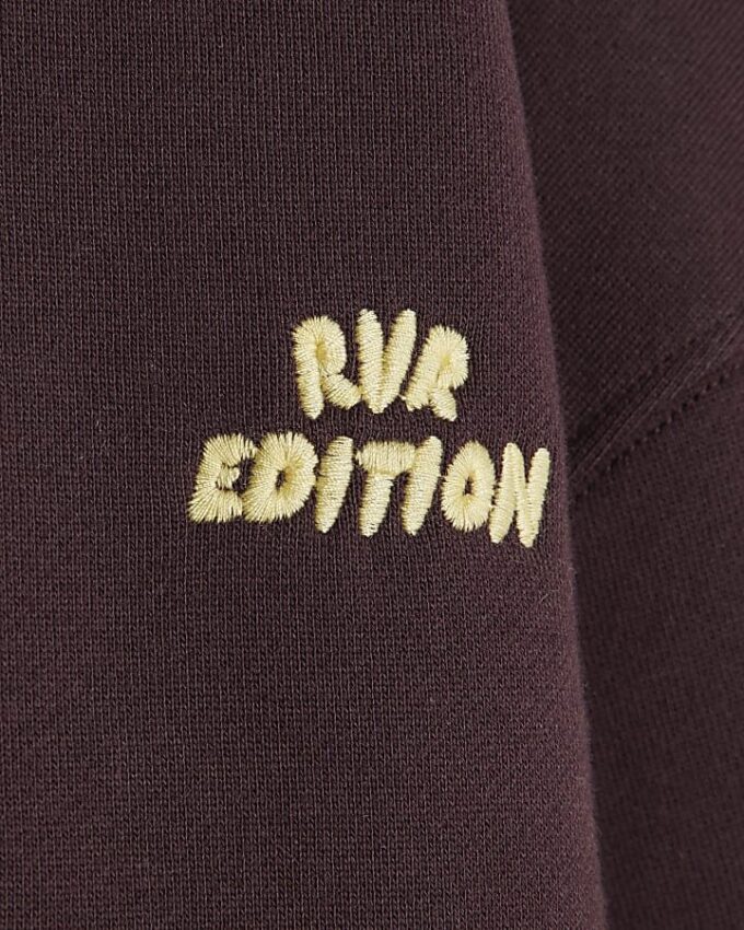 Brun RVR Edition-tröja med tryck på ryggen