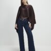 Brun satin cape med vattenfallsdesign