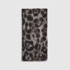 Brun scarf med leopardmönster