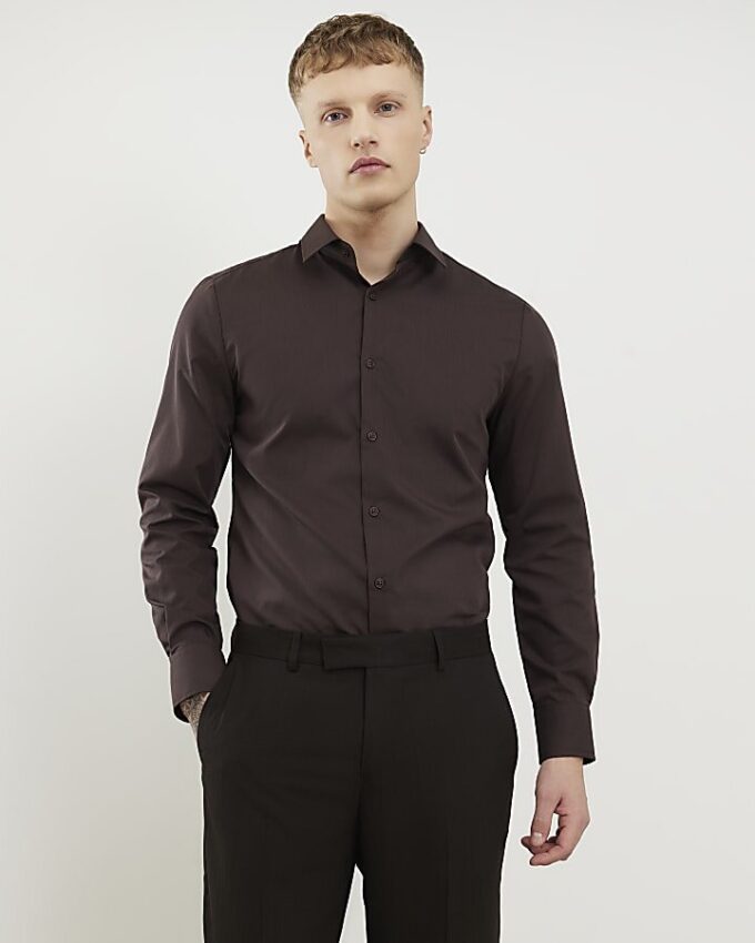 Brun slim fit-skjorta