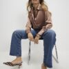 Brun slim fit-skjorta i satin med långa ärmar