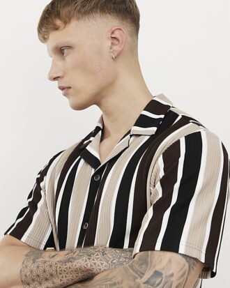 Brun slim fit-skjorta med ränder