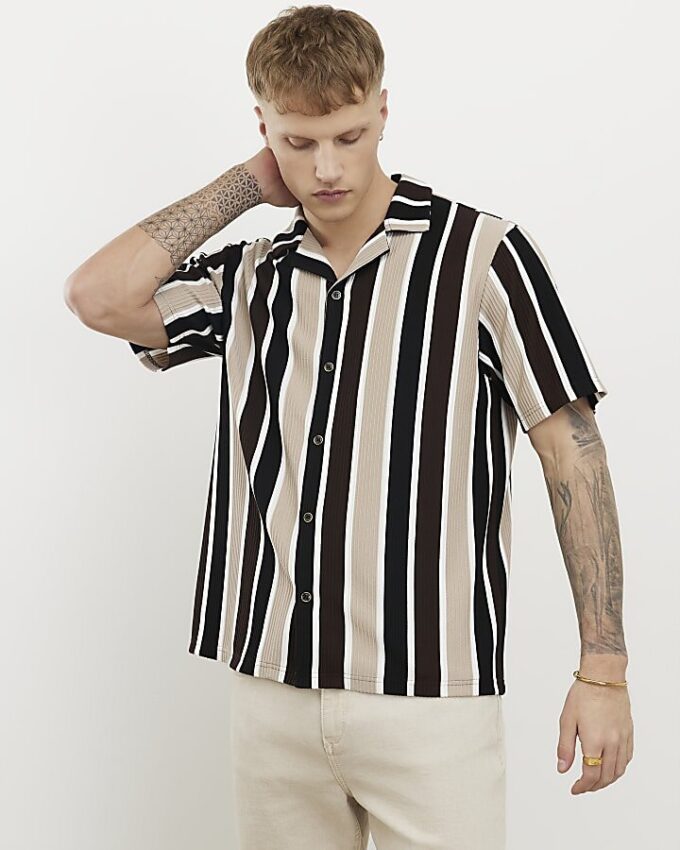 Brun slim fit-skjorta med ränder