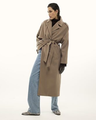 Brun trenchcoat i imiterad ull med bälte