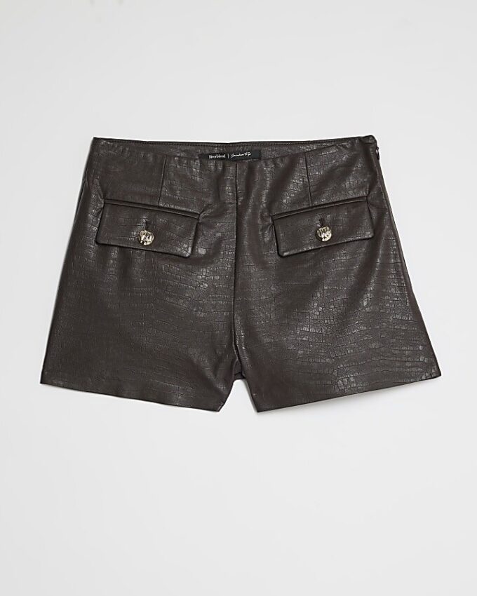 Bruna hotpants med krokodilprint och fickdetaljer
