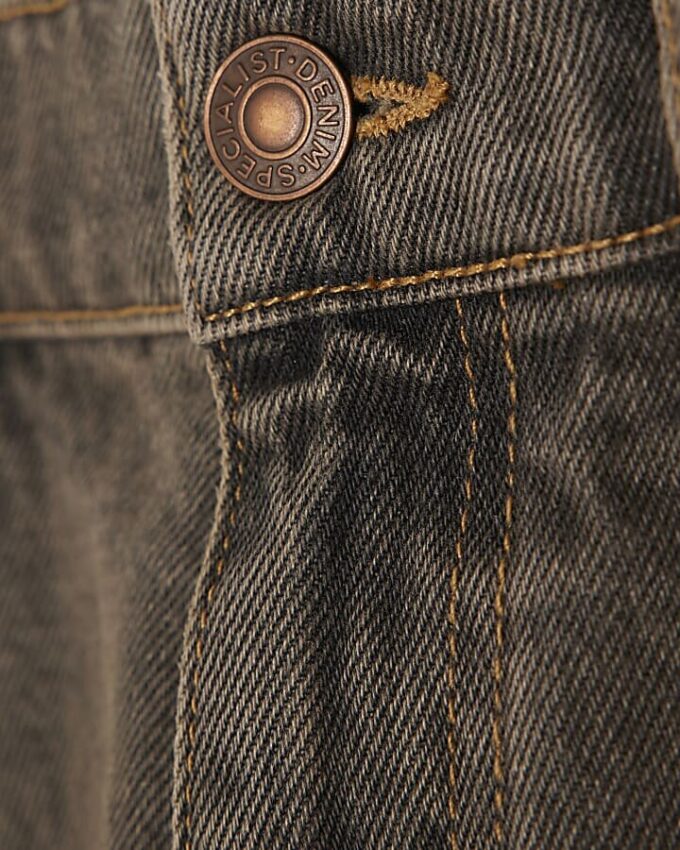 Bruna jeans med lös passform