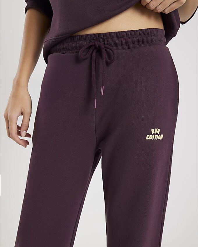Bruna joggingbyxor i RVR Edition