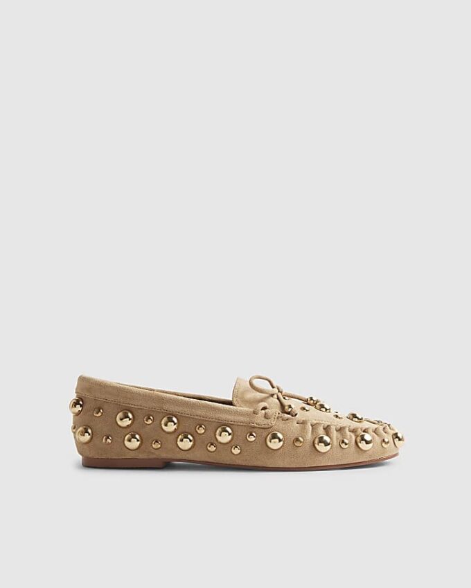 Bruna loafers i imitationsmocka med nitar