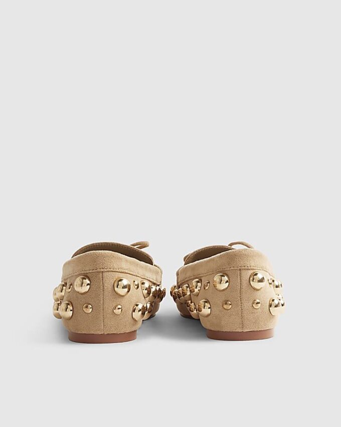Bruna loafers i imitationsmocka med nitar
