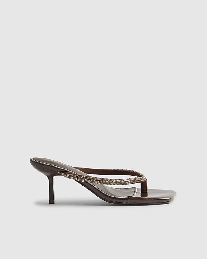 Bruna sandaler med diamantdetaljer och klack