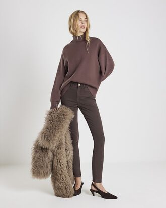 Bruna skinny jeans med medelhöjd