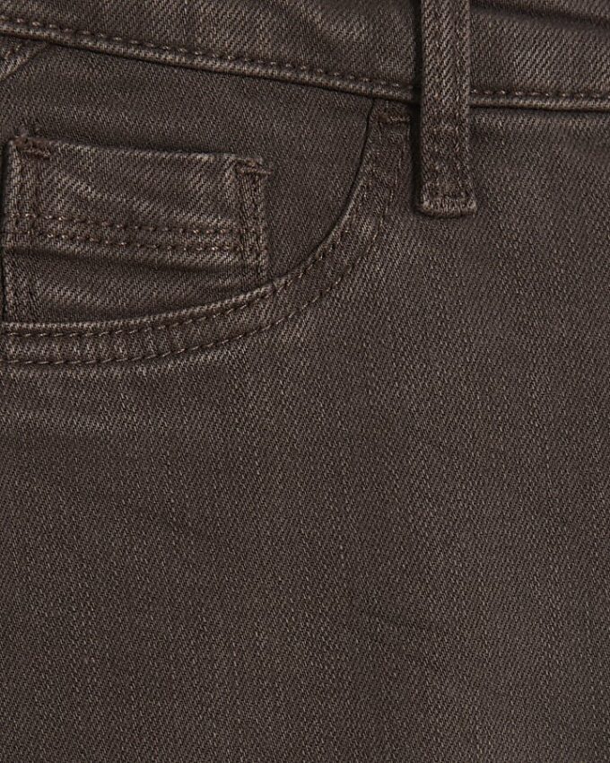 Bruna skinny jeans med medelhöjd Bruna skinny jeans med medelhöjd