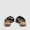 Bruna skor med rynkad slingback och spetsig tå