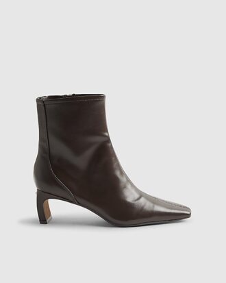 Bruna stretchiga sockboots med blockklack