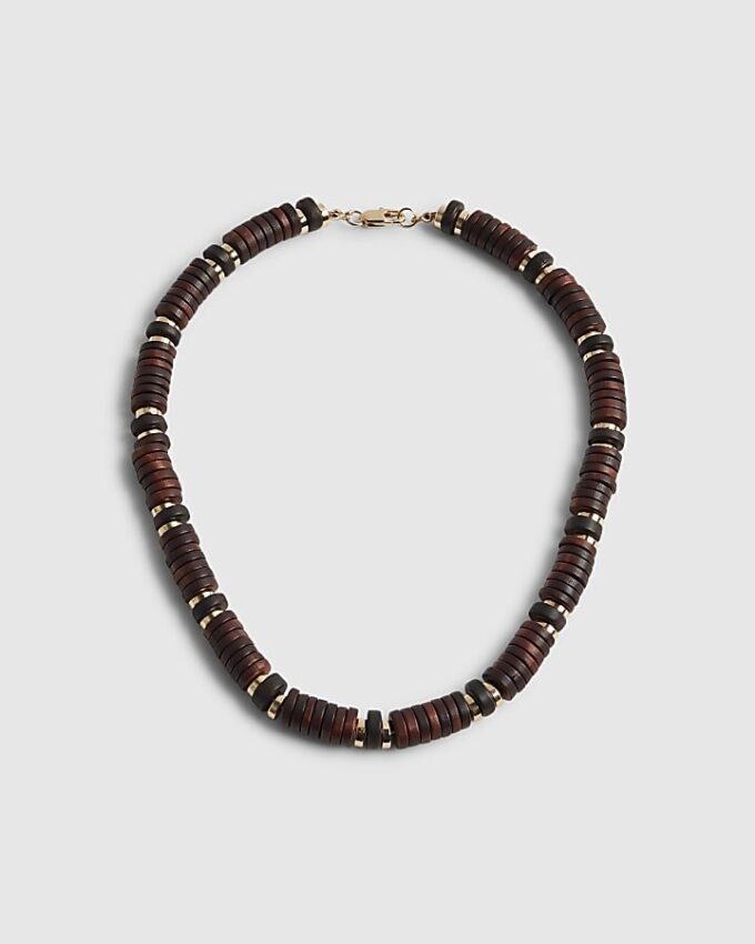 Brunt halsband med träpärlor
