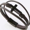 Brunt läderarmband med kors