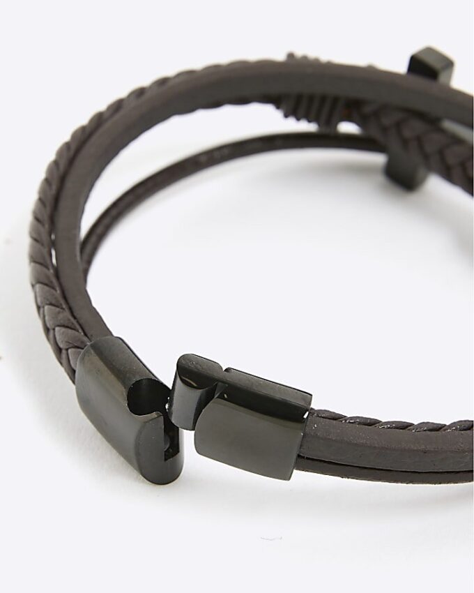 Brunt läderarmband med kors