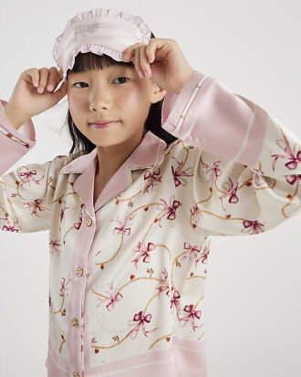 Flickor Krämfärgat pyjamas-set i satin med rosett och kedja
